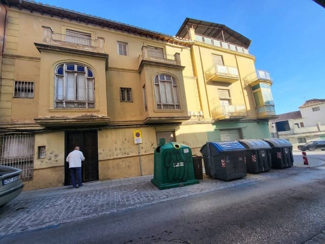 12 sovrum Hus till salu i Baza med garage - 140 000 € (Ref: 9552888)