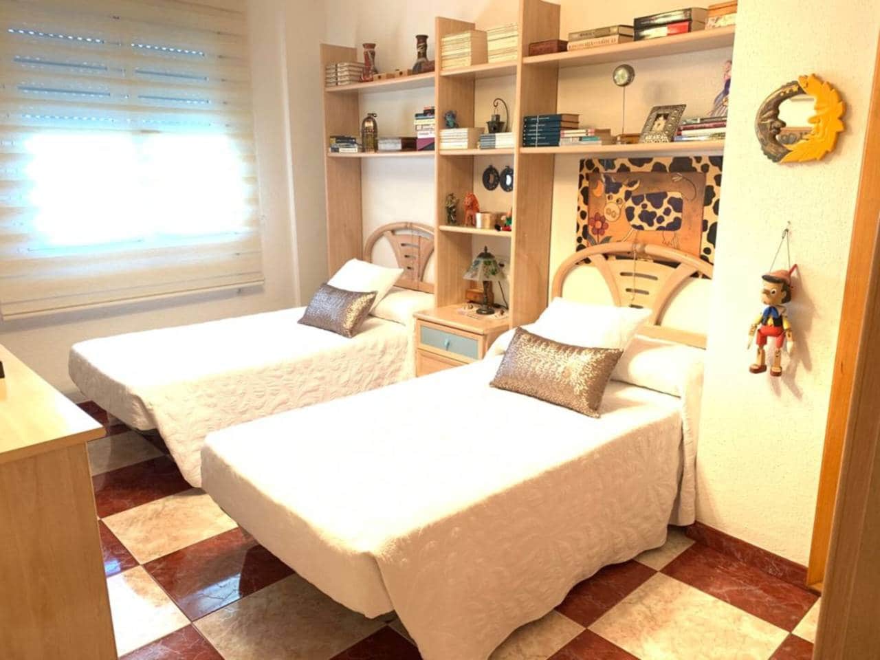 3 chambre Maison de Ville à vendre à Baza avec garage - 95 000 € (Ref: 9552889)