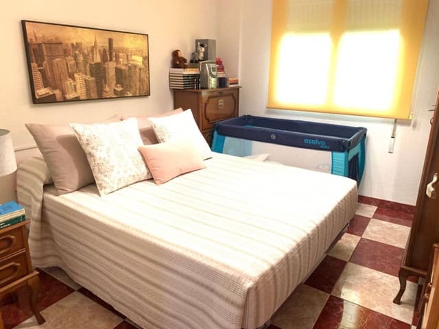 3 bedroom Townhouse for sale in Baza with garage - € 95,000 (Ref: 9552889)