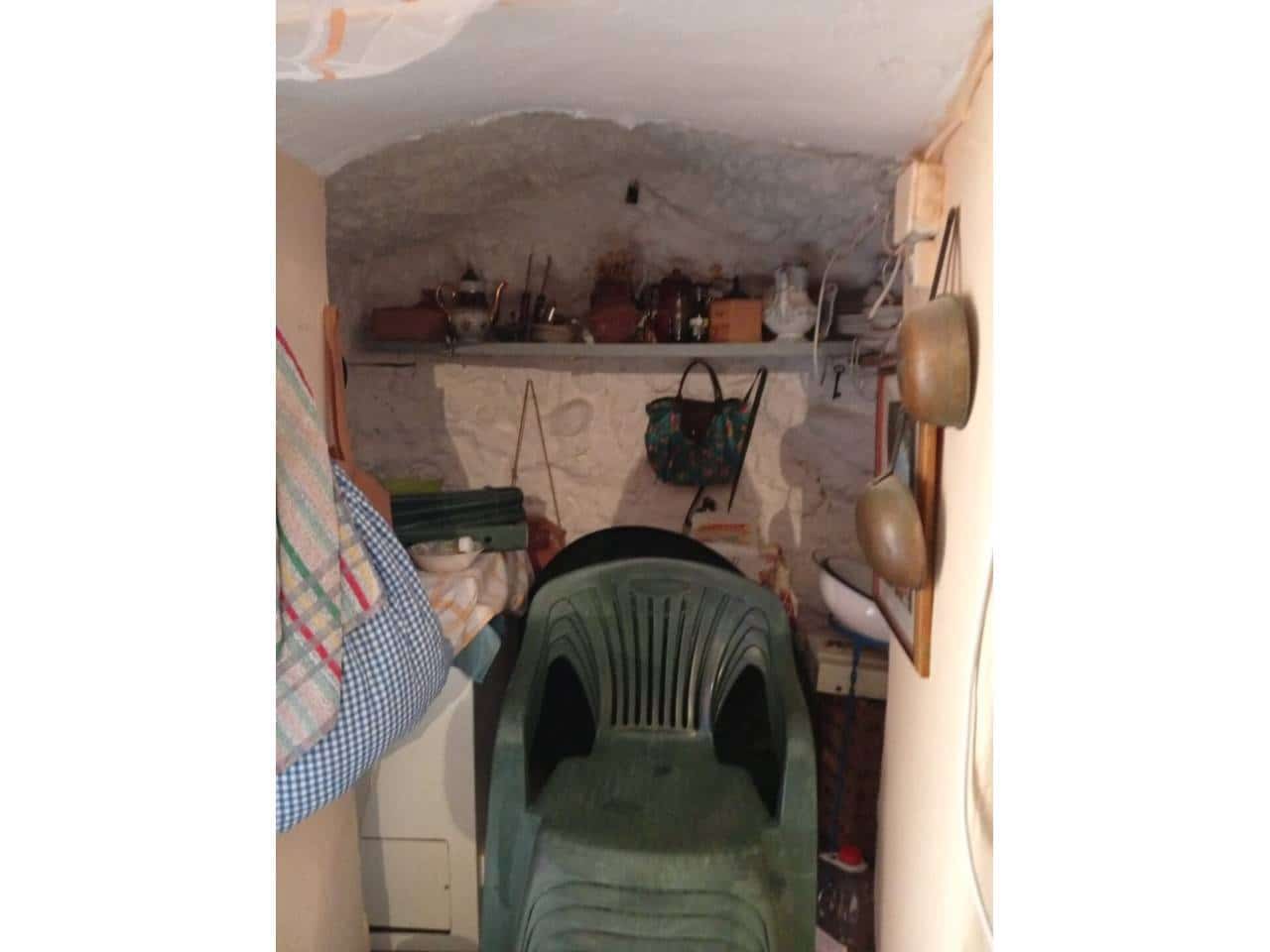 5 quarto Casa de Caverna para venda em Castril com garagem - 50 000 € (Ref: 9552891)