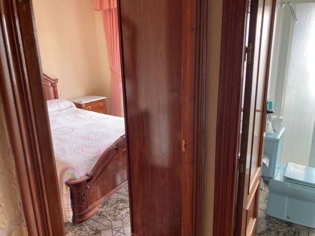 4 slaapkamer Flat te koop in Caniles - € 98.000 (Ref: 9552894)