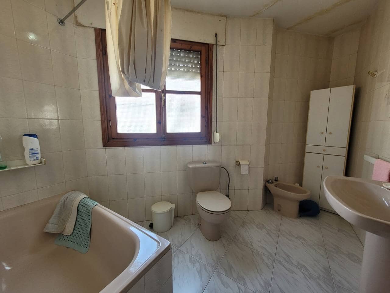 4 Zimmer Haus zu verkaufen in Baza - 150.000 € (Ref: 9552895)