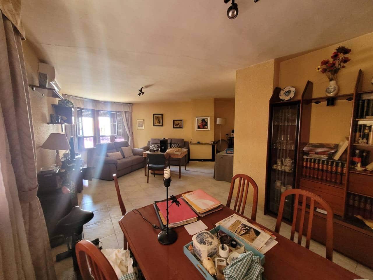 4 Zimmer Haus zu verkaufen in Baza - 150.000 € (Ref: 9552895)