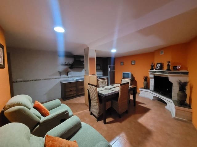 4 sovrum Hus till salu i Baza med garage - 180 000 € (Ref: 9552896)