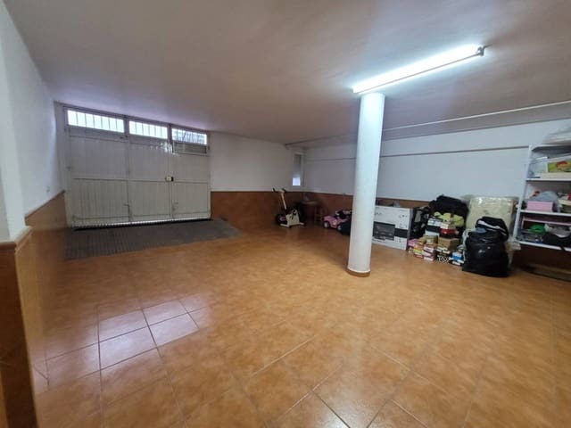 4 sovrum Hus till salu i Baza med garage - 180 000 € (Ref: 9552896)