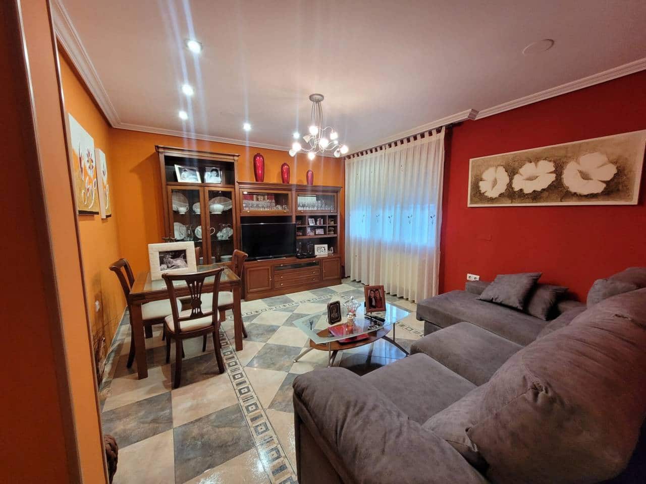 4 quarto Casa em Banda para venda em Baza com garagem - 180 000 € (Ref: 9552896)