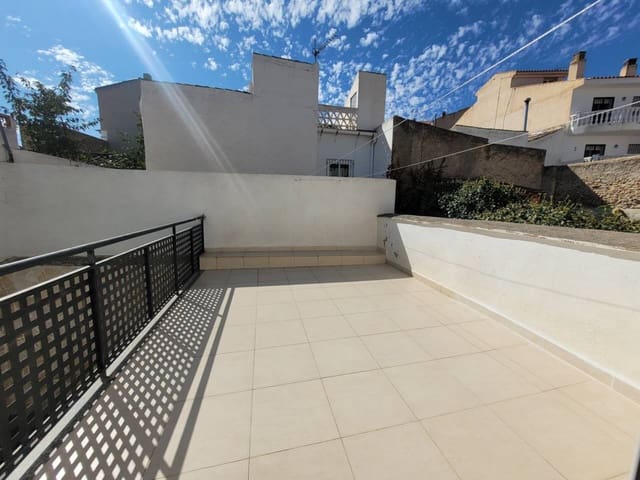 Apartamento de 3 habitaciones en Baza en venta - 100.000 € (Ref: 9552900)