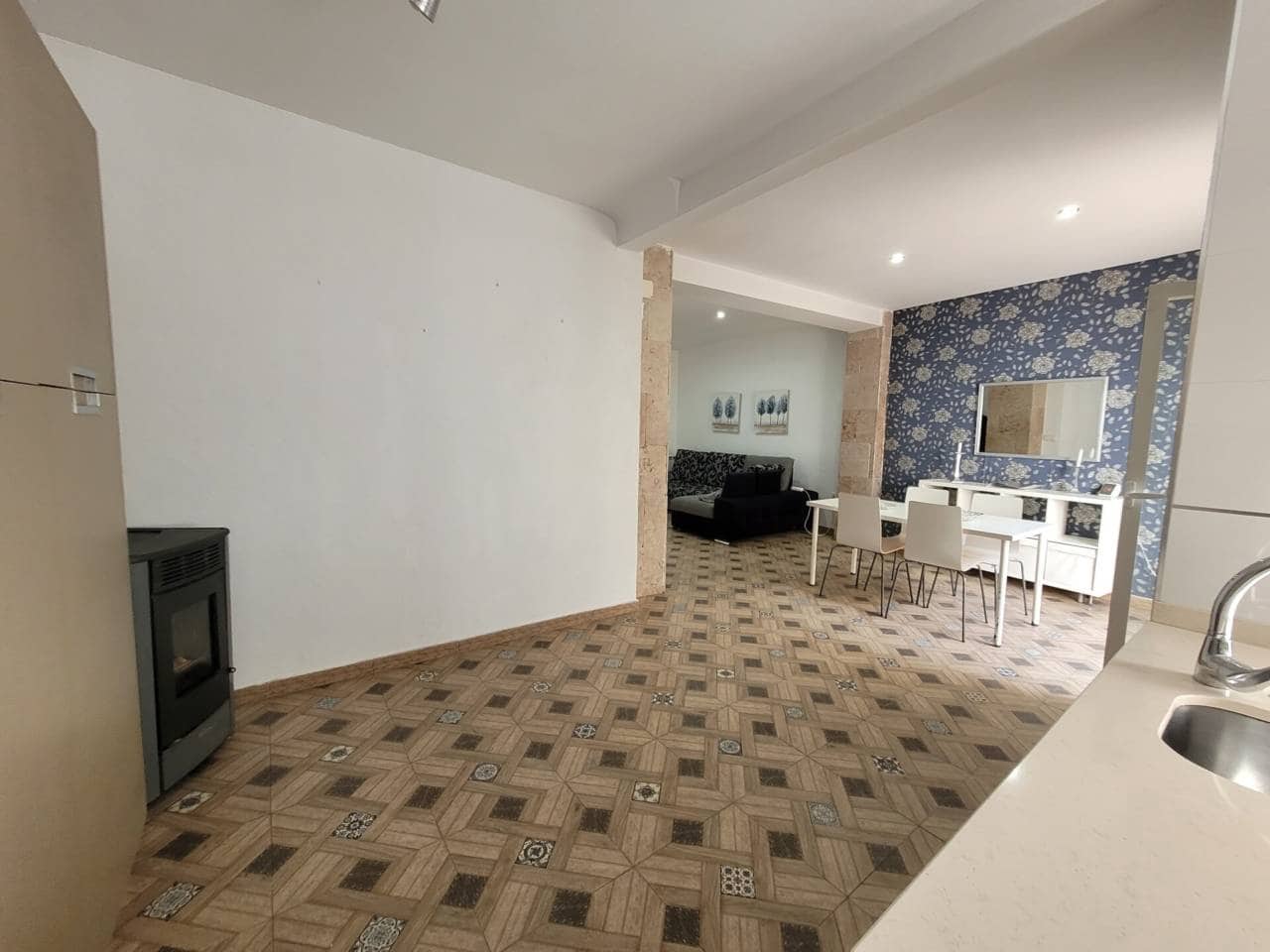 Apartamento de 3 habitaciones en Baza en venta - 100.000 € (Ref: 9552900)