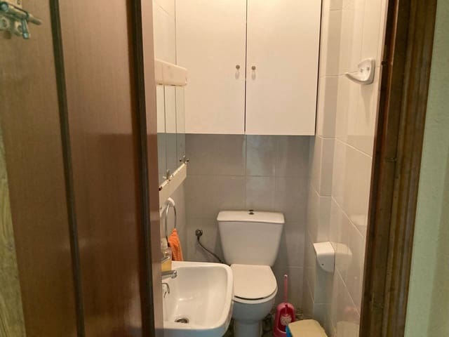 4 slaapkamer Flat te koop in Caniles - € 98.000 (Ref: 9552905)