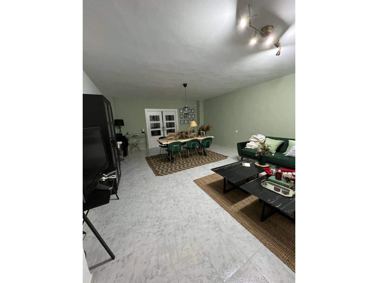 8 slaapkamer Flat te koop in Caniles - € 150.000 (Ref: 9552909)