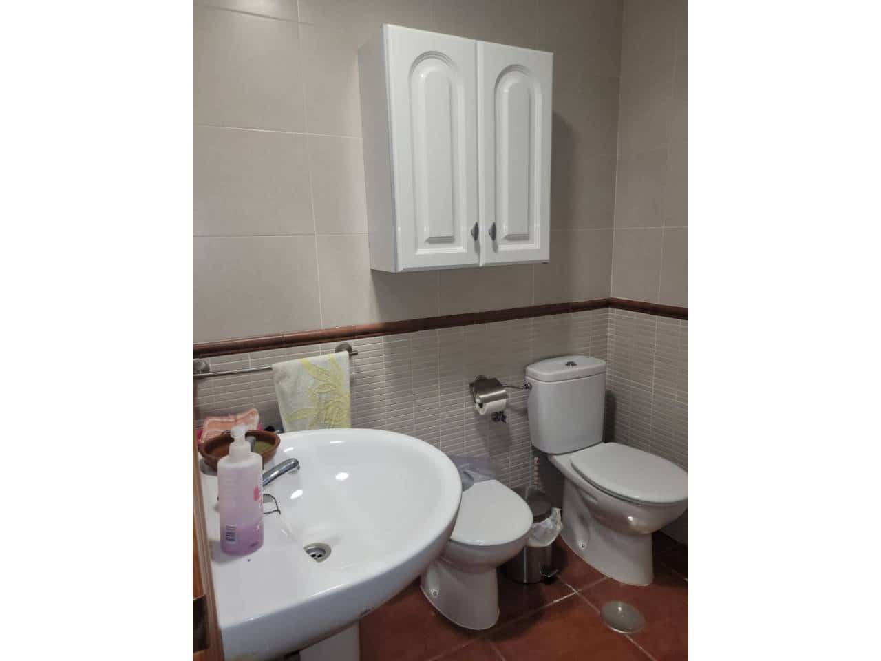 4 bedroom Townhouse for sale in Baza with garage - € 150,000 (Ref: 9552910)