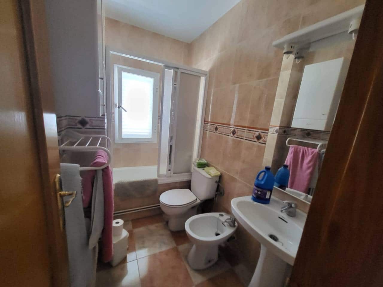 4 bedroom Townhouse for sale in Baza with garage - € 150,000 (Ref: 9552910)