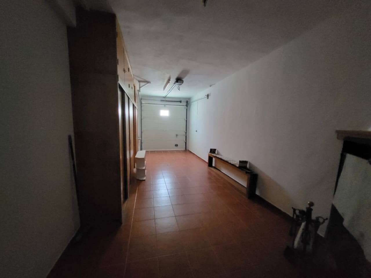 4 bedroom Townhouse for sale in Baza with garage - € 150,000 (Ref: 9552910)