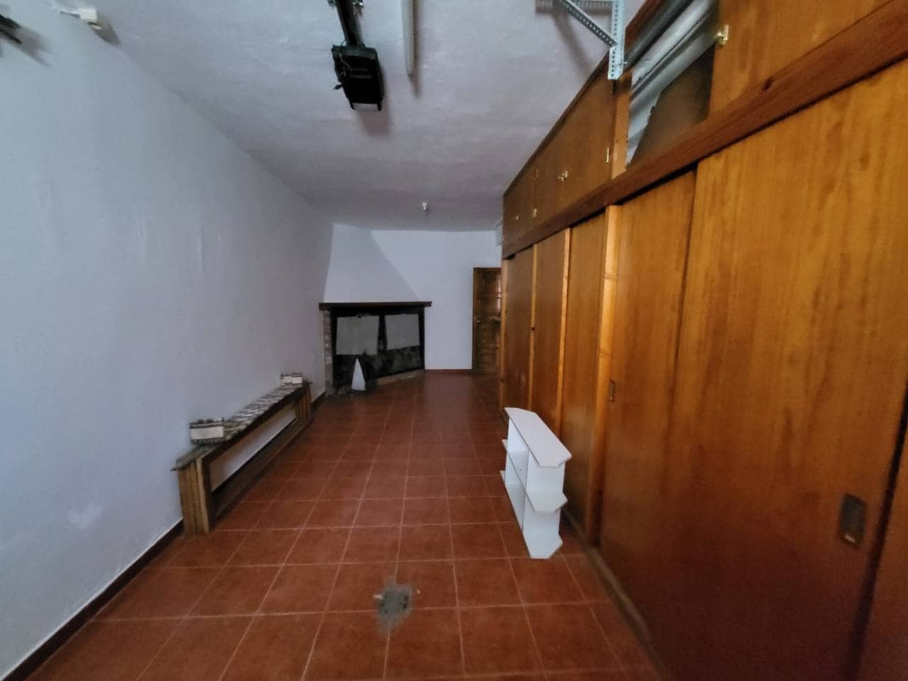4 bedroom Townhouse for sale in Baza with garage - € 150,000 (Ref: 9552910)