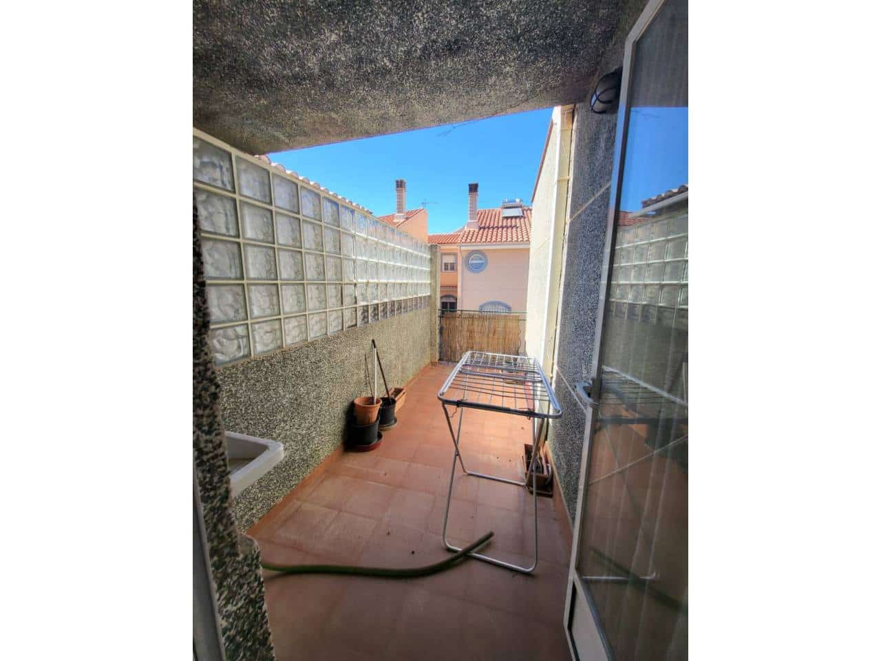 4 bedroom Townhouse for sale in Baza with garage - € 150,000 (Ref: 9552910)