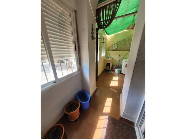 4 slaapkamer Flat te koop in Baza - € 79.999 (Ref: 9552911)