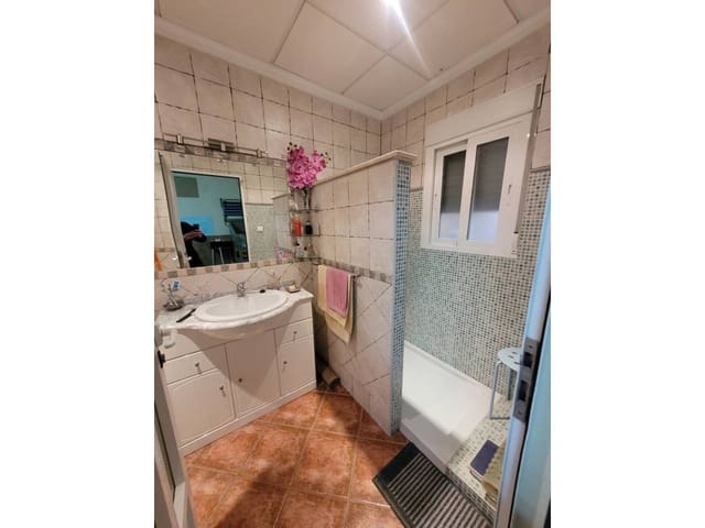 3 sovrum Hus till salu i Baza med garage - 95 000 € (Ref: 9552913)