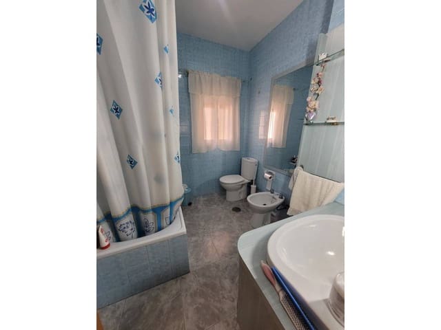 3 sovrum Hus till salu i Baza med garage - 95 000 € (Ref: 9552913)