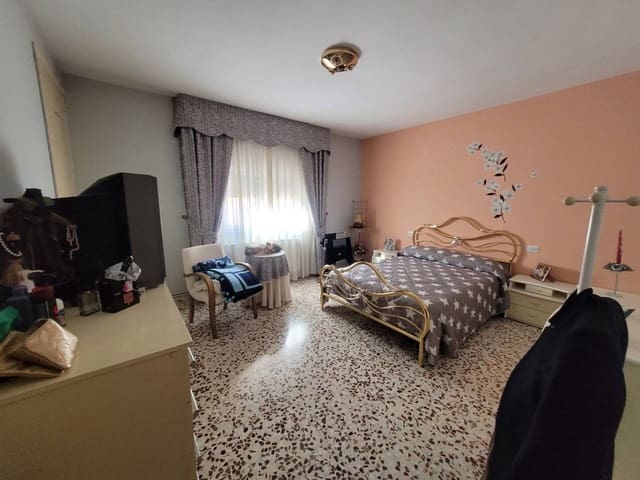 3 sovrum Hus till salu i Baza med garage - 95 000 € (Ref: 9552913)