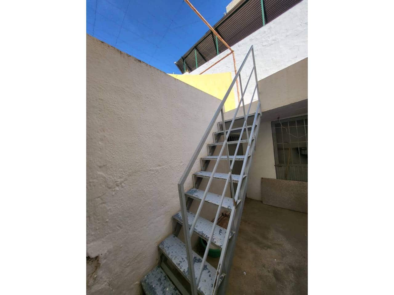 3 soveværelse Byhus til salg i Baza - € 50.000 (Ref: 9552914)