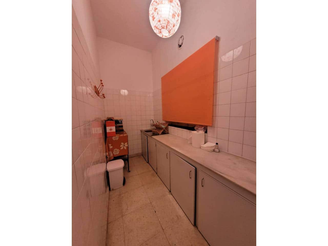 5 soveværelse Villa til salg i Baza med garage - € 180.000 (Ref: 9552915)