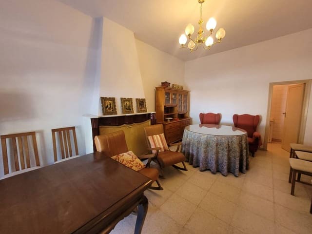 5 soveværelse Villa til salg i Baza med garage - € 180.000 (Ref: 9552915)