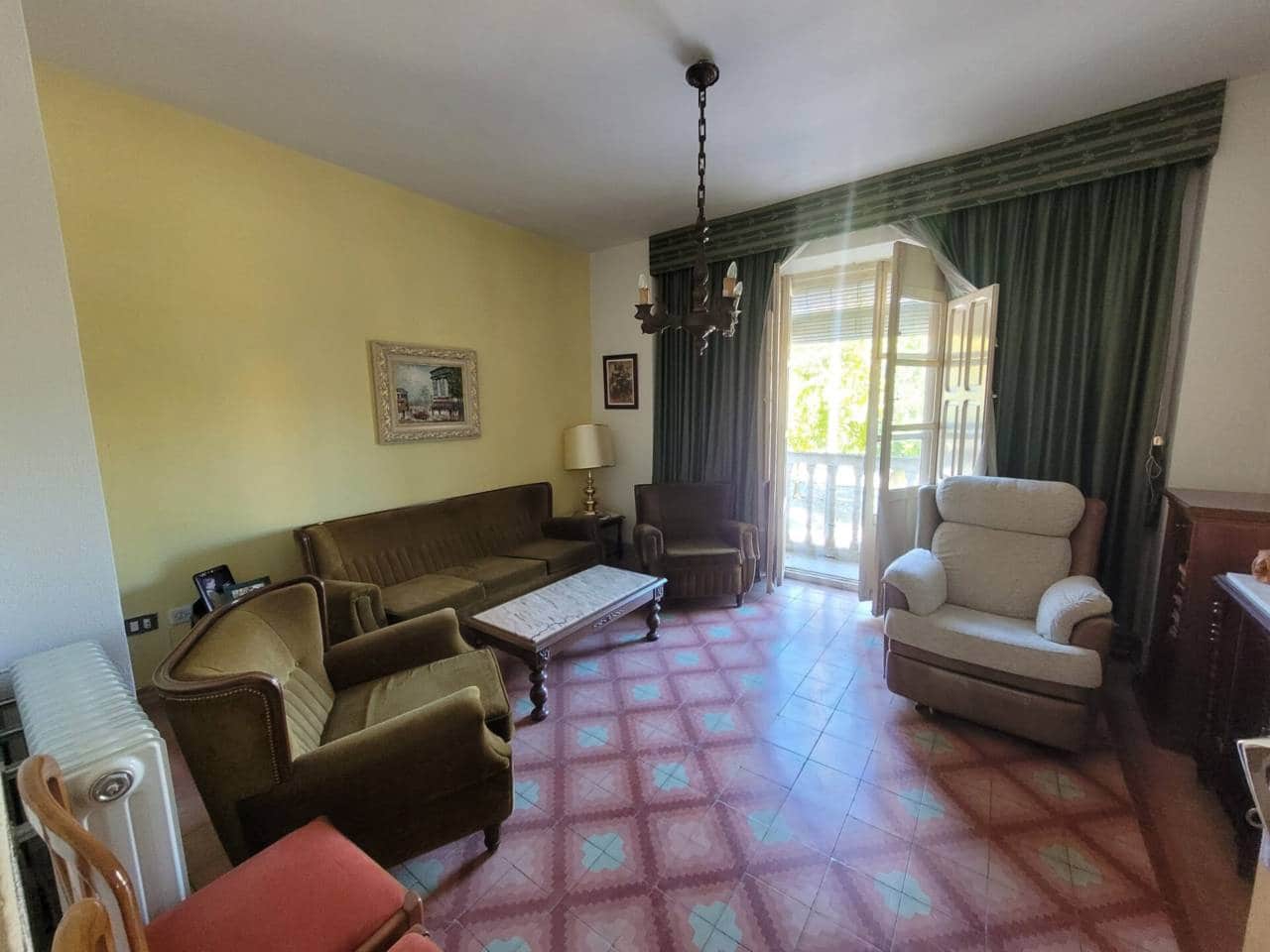 5 soveværelse Villa til salg i Baza med garage - € 180.000 (Ref: 9552915)