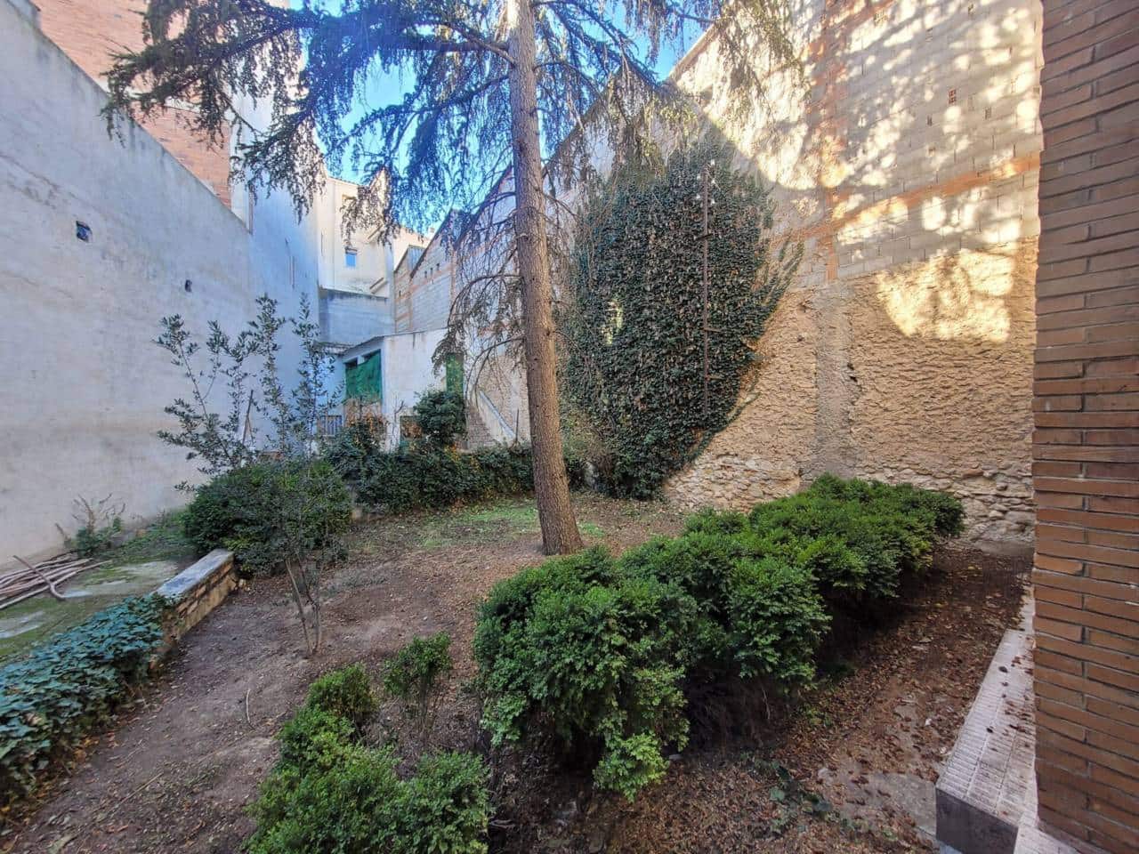 5 soveværelse Villa til salg i Baza med garage - € 180.000 (Ref: 9552915)