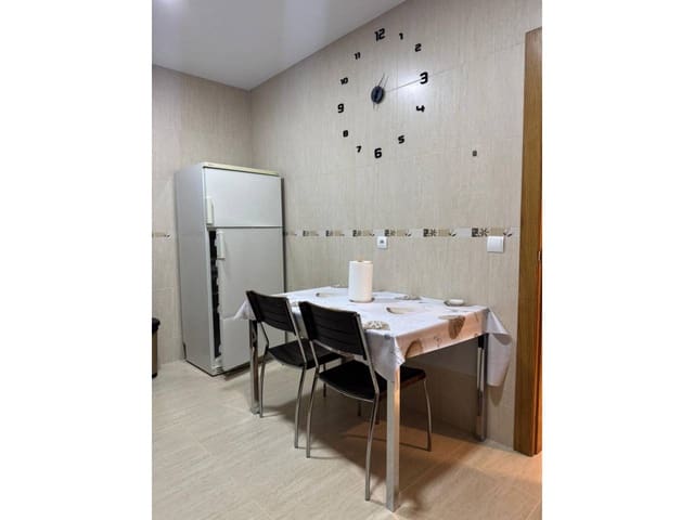 Piso de 3 habitaciones en Baza en venta con garaje - 129.000 € (Ref: 9552916)