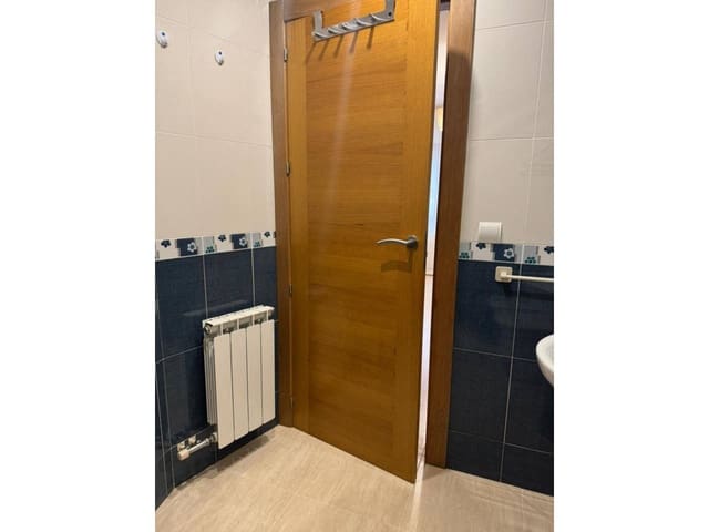 Piso de 3 habitaciones en Baza en venta con garaje - 129.000 € (Ref: 9552916)