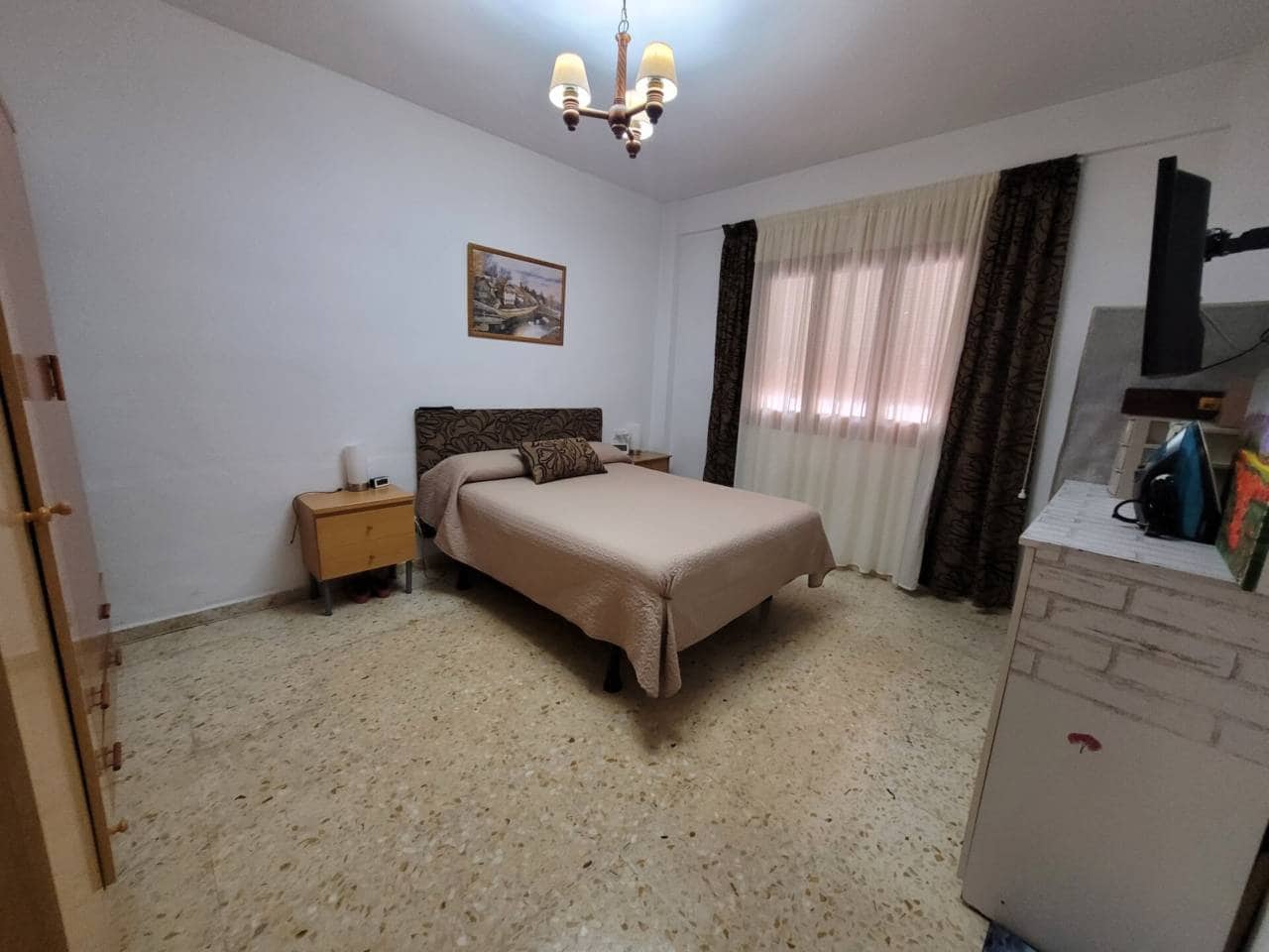 Apartamento de 4 habitaciones en Baza en venta - 90.000 € (Ref: 9552917)