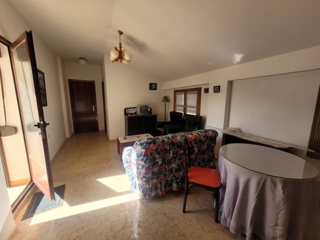 1 sovrum Takvåning till salu i Baza - 38 000 € (Ref: 9552921)