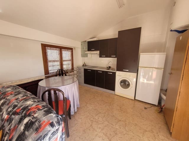 1 sovrum Takvåning till salu i Baza - 38 000 € (Ref: 9552921)