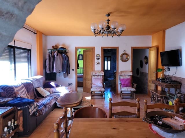 4 soveværelse Villa til salg i Baza med garage - € 210.000 (Ref: 9552925)