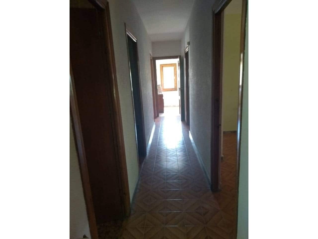 4 soveværelse Villa til salg i Baza - € 230.000 (Ref: 9552927)