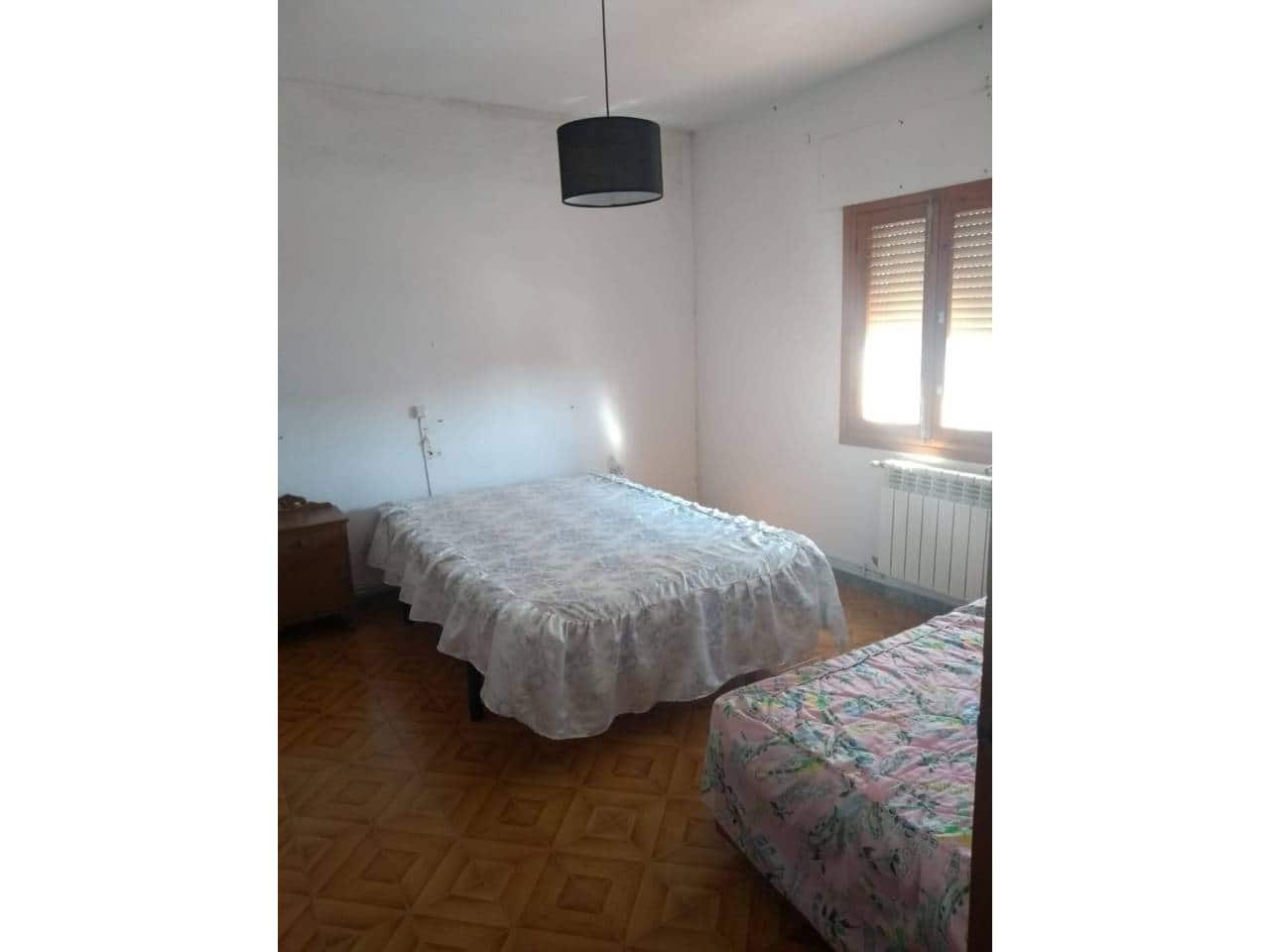 4 soveværelse Villa til salg i Baza - € 230.000 (Ref: 9552927)