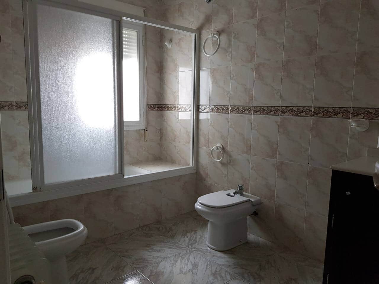 Apartamento de 5 habitaciones en Baza en venta - 180.000 € (Ref: 9552928)