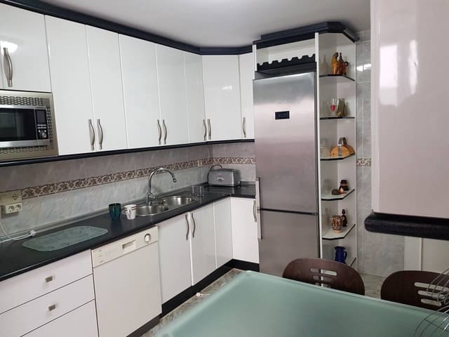 5 Zimmer Apartment zu verkaufen in Baza - 180.000 € (Ref: 9552928)