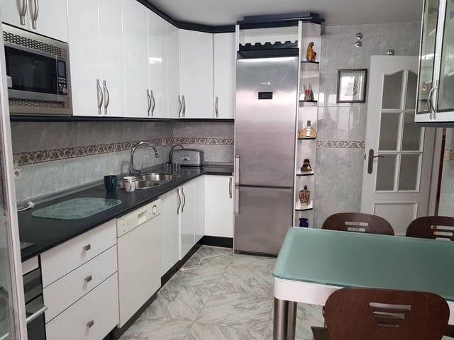 5 Zimmer Apartment zu verkaufen in Baza - 180.000 € (Ref: 9552928)