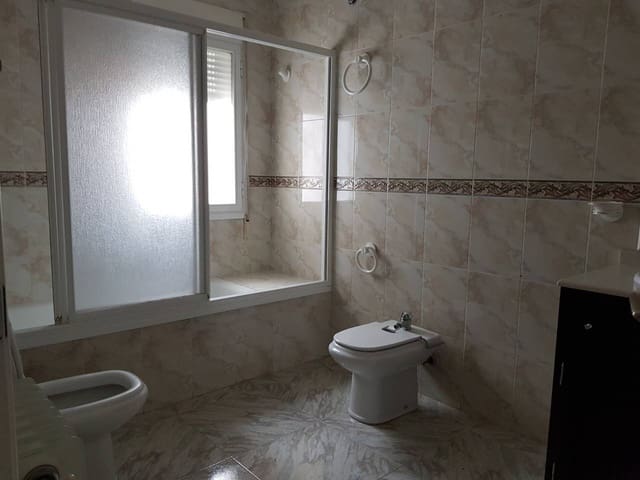 5 Zimmer Apartment zu verkaufen in Baza - 180.000 € (Ref: 9552928)