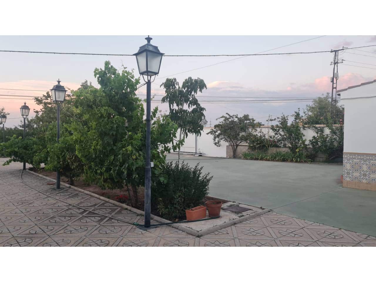 4 soveværelse Villa til salg i Baza med swimmingpool garage - € 260.000 (Ref: 9552930)