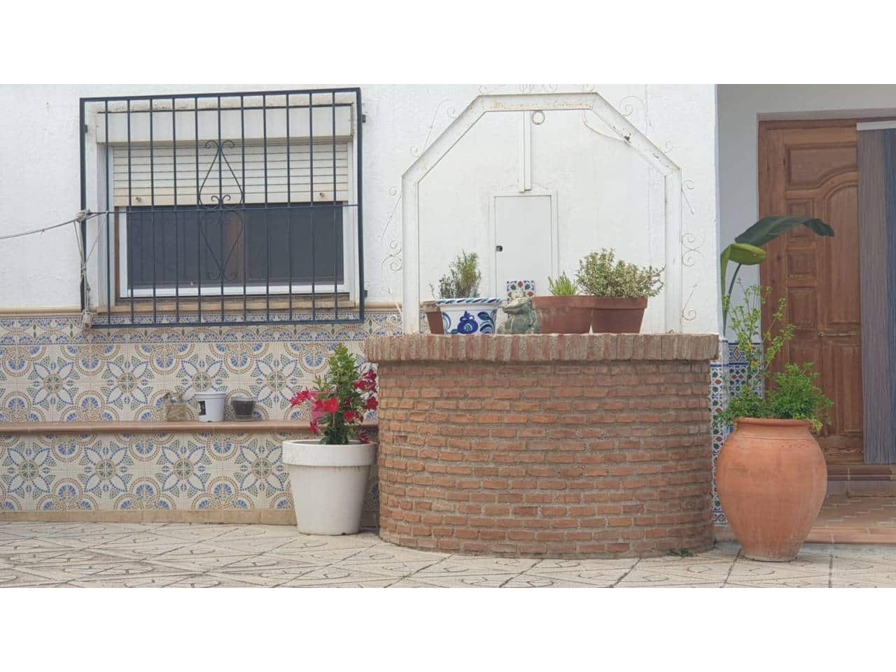 4 soveværelse Villa til salg i Baza med swimmingpool garage - € 260.000 (Ref: 9552930)