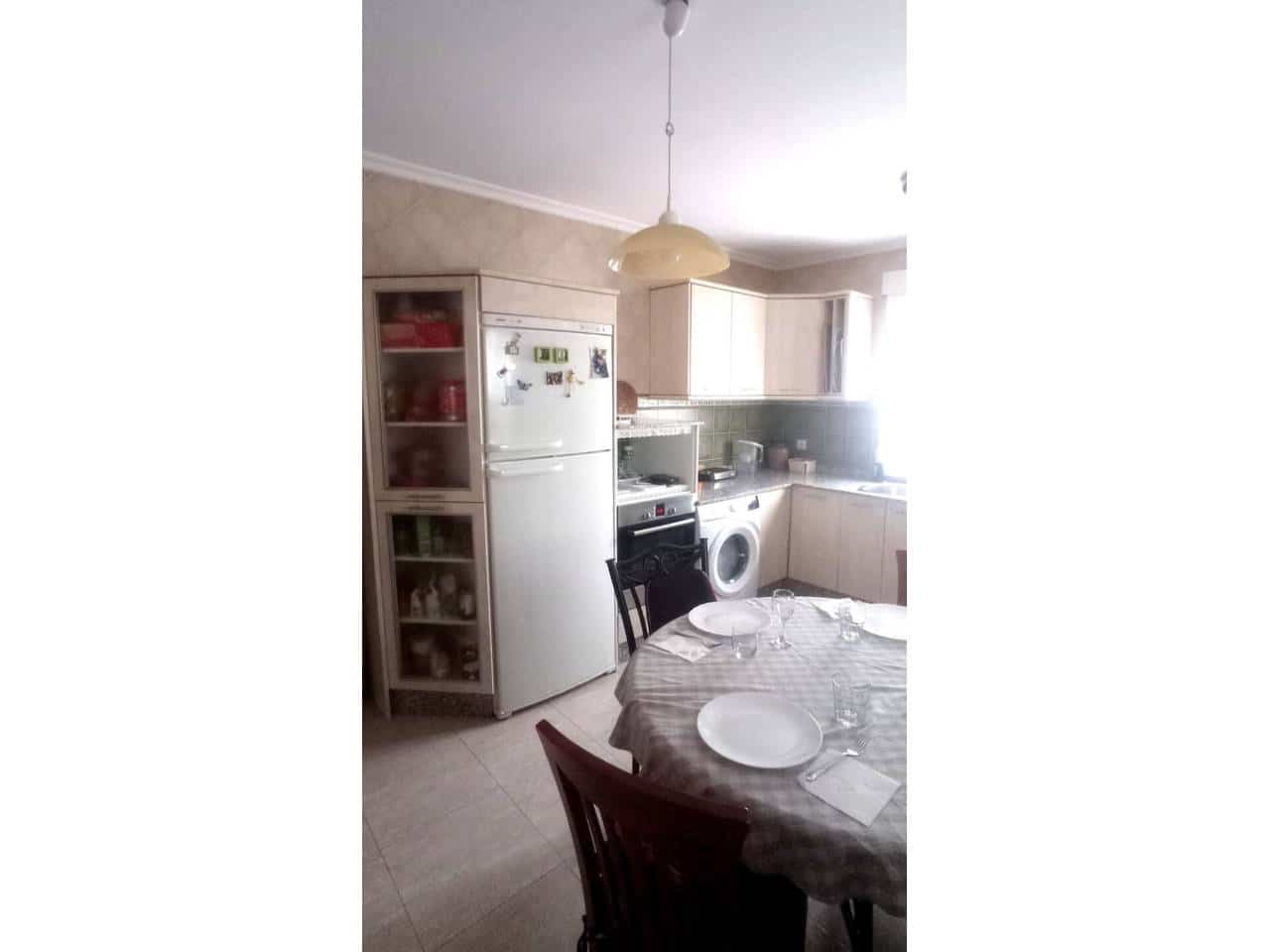 4 soveværelse Villa til salg i Baza med swimmingpool garage - € 208.000 (Ref: 9552931)