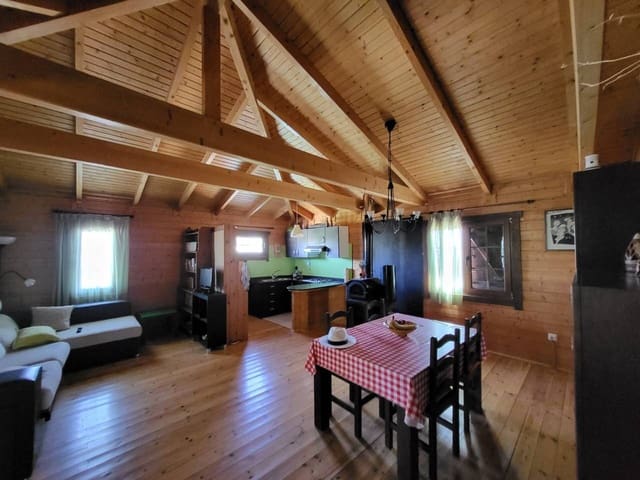 4 soveværelse Villa til salg i Baza med garage - € 140.000 (Ref: 9552932)