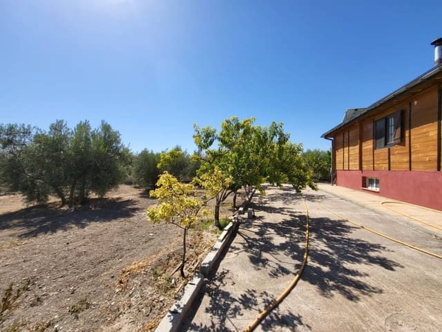 4 soveværelse Villa til salg i Baza med garage - € 140.000 (Ref: 9552932)