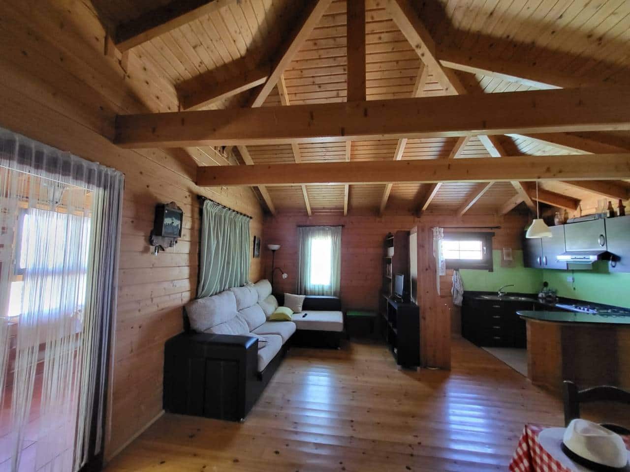 4 sypialnia Willa na sprzedaż w Baza z garażem - 140 000 € (Ref: 9552932)