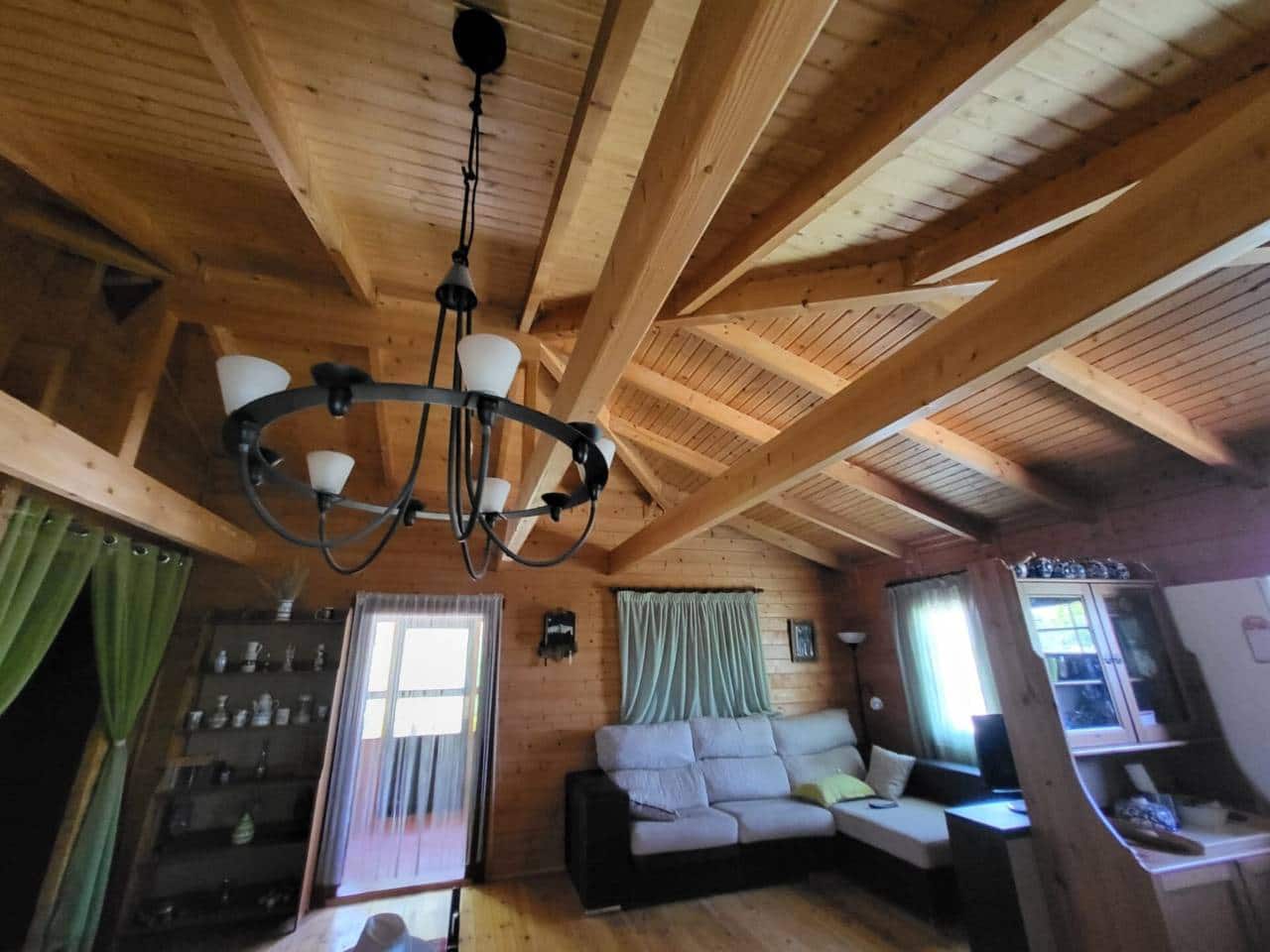 4 sypialnia Willa na sprzedaż w Baza z garażem - 140 000 € (Ref: 9552932)