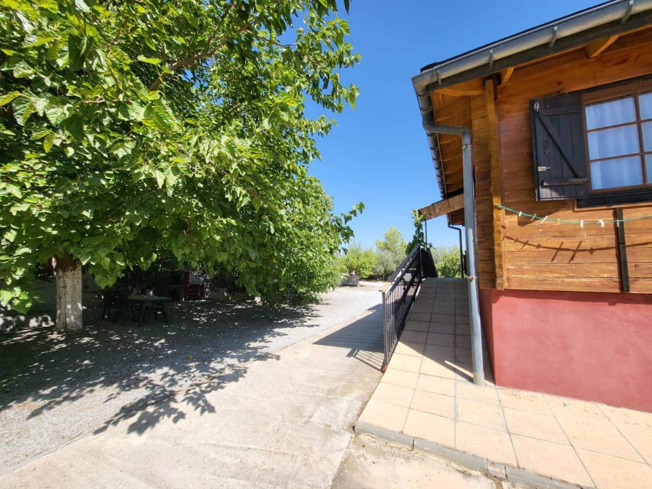 4 sypialnia Willa na sprzedaż w Baza z garażem - 140 000 € (Ref: 9552932)