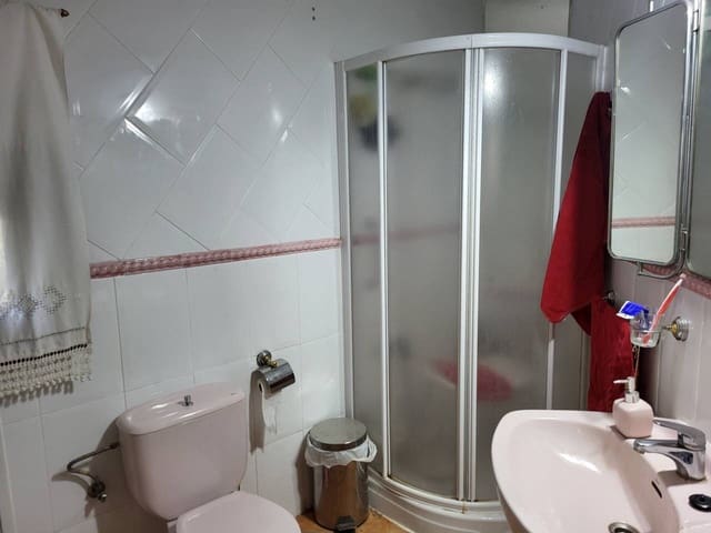 3 soveværelse Villa til salg i Baza med swimmingpool garage - € 250.000 (Ref: 9552933)