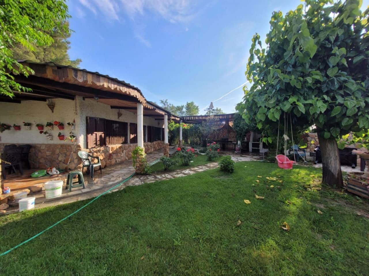 3 soveværelse Villa til salg i Baza med swimmingpool garage - € 250.000 (Ref: 9552933)